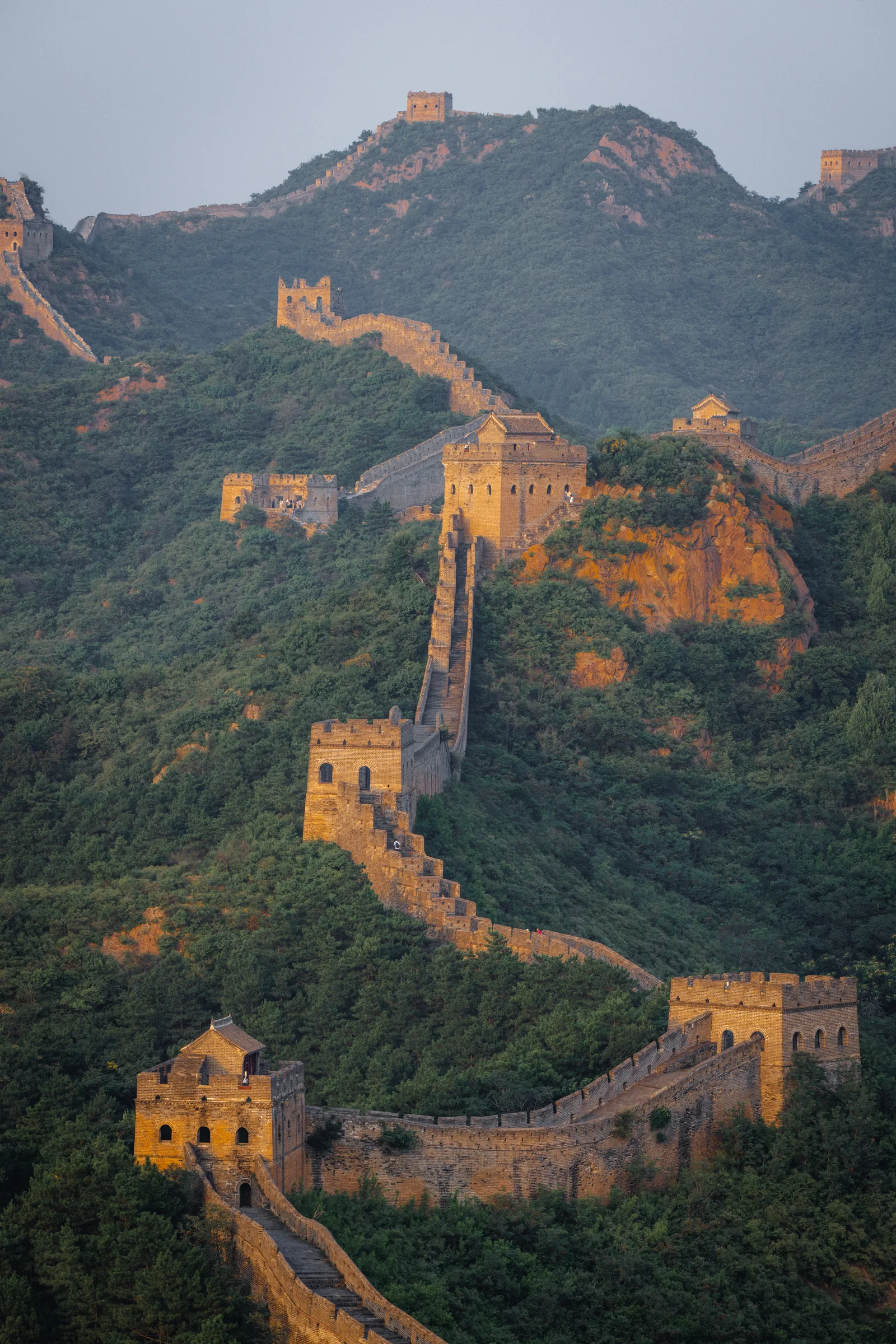Watchtowers running along the Jinshanling ridge